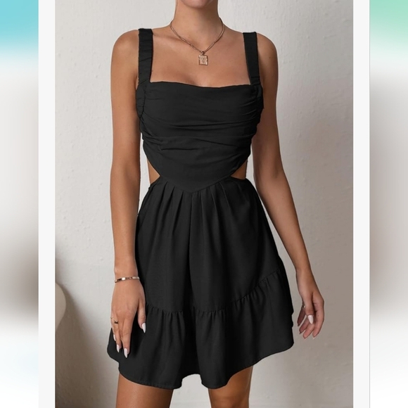Shein Women‘s Mini Short Dress Ruched Cutout Ruffle Skirt Sz M - Picture 8 of 8